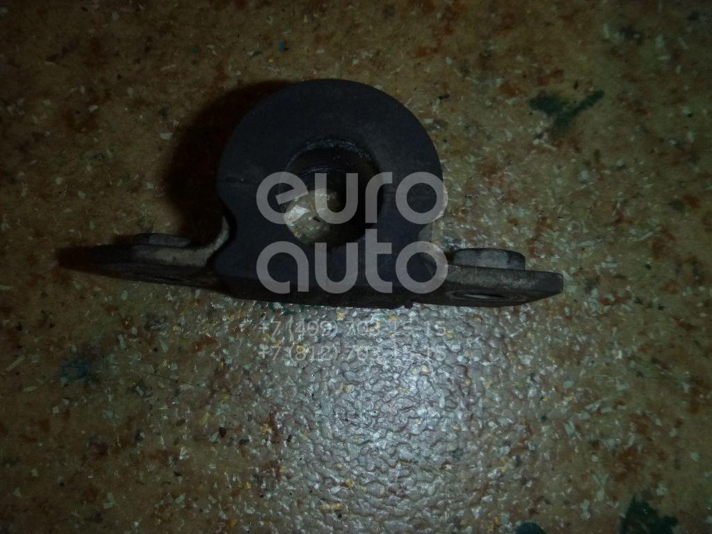 Кронштейн крепления переднего стабилизатора для Skoda,VW,Seat,Audi Fabia 2007-2015;Fabia 1999-2007;Polo 2001-2009;Ibiza V 2008>;Roomster 2006-2015;Cordoba 2002-2008;Ibiza IV 2002-2008;Golf VI 2009-2013;Polo (HB) 2009>;A1 2010>;Fox 2005-2011;Rapid 2013>;Fabia 2015> - Фото №1