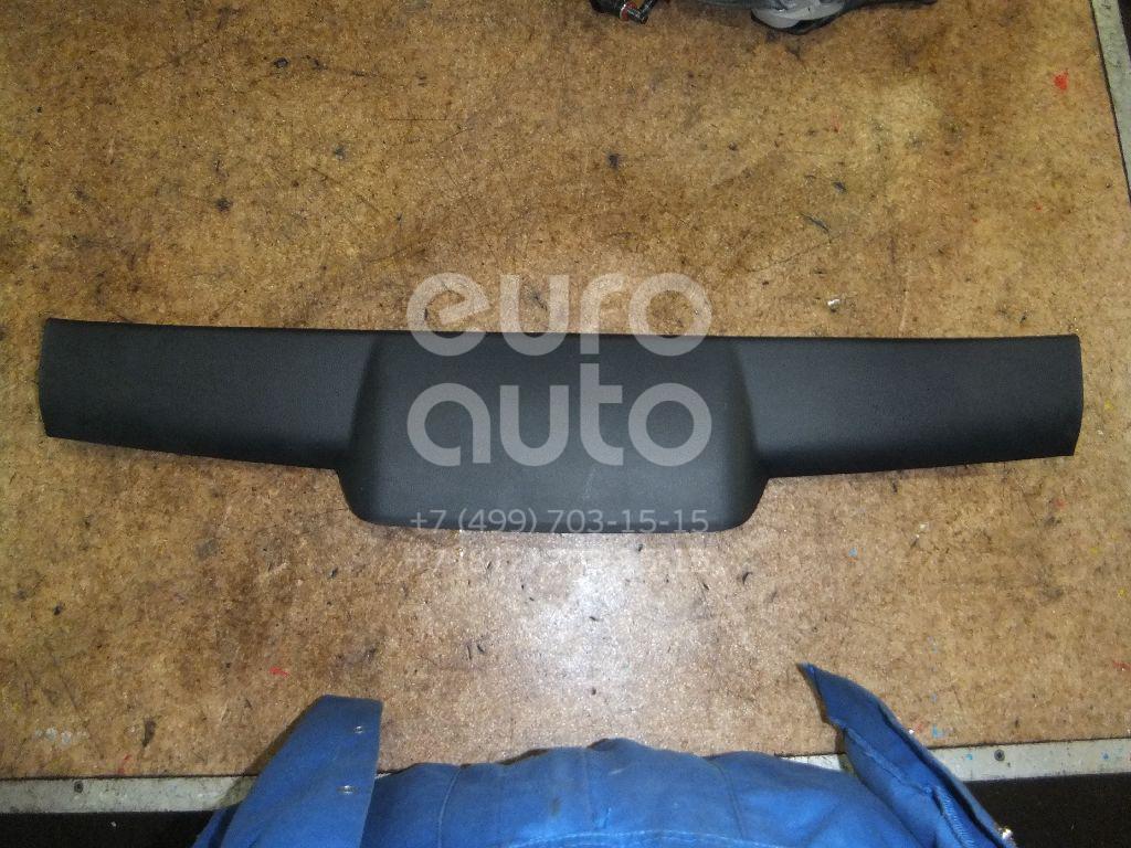 Обшивка двери багажника для Kia Sportage 2010-2015 - Фото №1