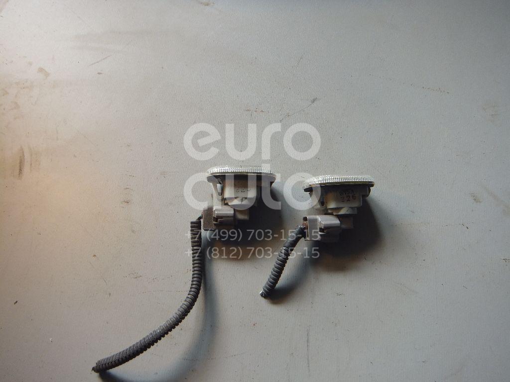 Повторитель на крыло белый для Lexus RX 300/330/350/400h 2003-2009 - Фото №1