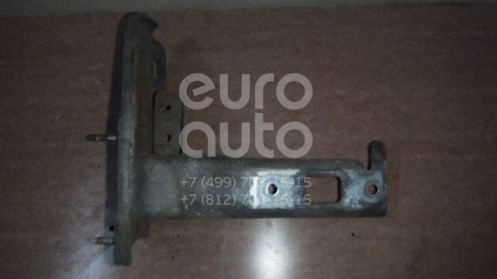 Кронштейн усилителя заднего бампера правый для Chrysler Pacifica 2003-2008 - Фото №1