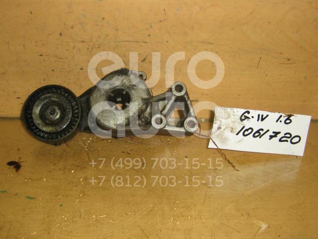 Ролик руч.ремня с кронштейном для VW,Audi,Skoda Golf IV/Bora 1997-2005;A3 (8L1) 1996-2003;TT(8N) 1998-2006;Octavia (A4 1U-) 2000-2011;Octavia 1997-2000;Polo 1994-1999;New Beetle 1998-2010;Lupo 1998-2005;Polo Classic 1995-2002 - Фото №1