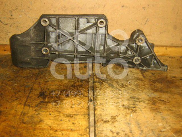 Кронштейн генератора для Audi,Skoda,Seat,VW TT(8N) 1998-2006;A3 (8L1) 1996-2003;Octavia (A4 1U-) 2000-2011;Leon (1M1) 1999-2006;Toledo II 1999-2006;Octavia 1997-2000;Golf IV/Bora 1997-2005;Transporter T4 1996-2003;New Beetle 1998-2010 - Фото №1