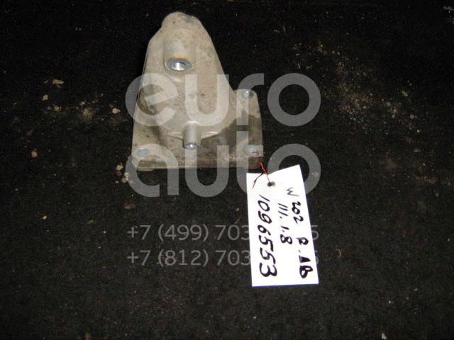 Кронштейн двигателя правый для Mercedes Benz W202 1993-2000;W210 E-Klasse 1995-2000;C208 CLK coupe 1997-2002;W210 E-Klasse 2000-2002 - Фото №1