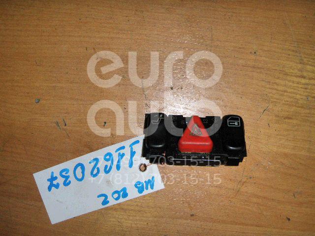 Кнопка аварийной сигнализации для Mercedes Benz W202 1993-2000;W210 E-Klasse 1995-2000;C208 CLK coupe 1997-2002;W210 E-Klasse 2000-2002 - Фото №1