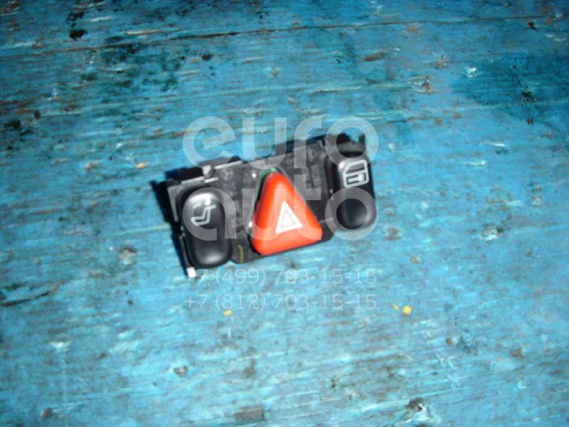 Кнопка аварийной сигнализации для Mercedes Benz W210 E-Klasse 2000-2002;W202 1993-2000;W210 E-Klasse 1995-2000;C208 CLK coupe 1997-2002 - Фото №1