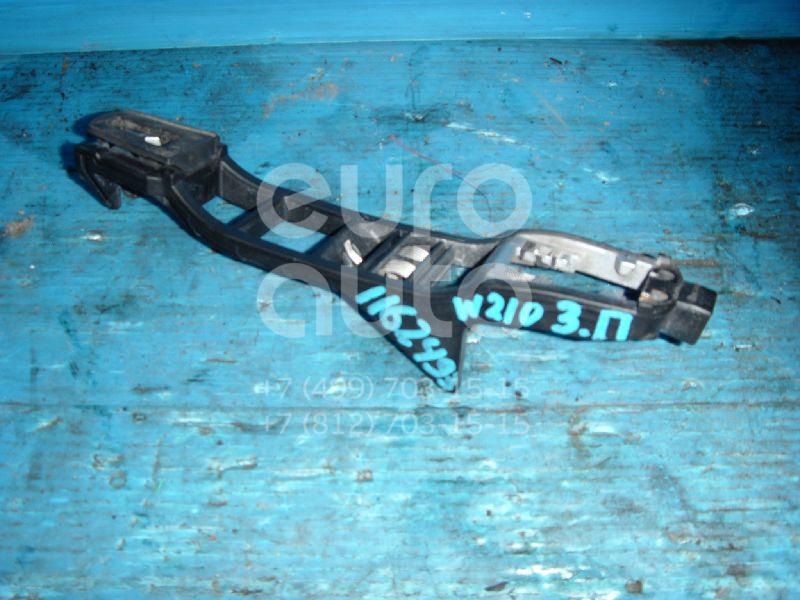 Кронштейн ручки для Mercedes Benz W210 E-Klasse 2000-2002 - Фото №1
