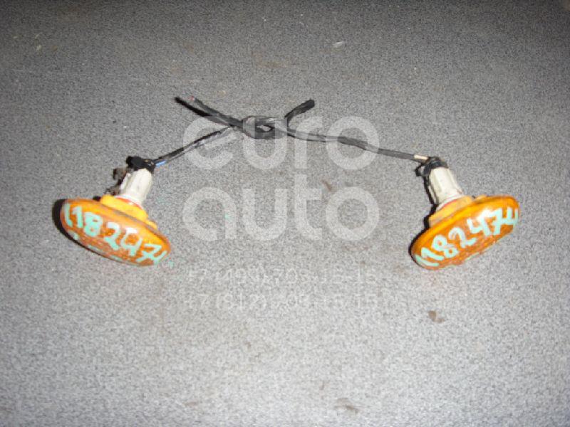 Повторитель на крыло желтый для Daewoo,Chevrolet Rezzo 2000-2011;Leganza 1997-2003;Nubira 1997-1999;Aveo (T200) 2003-2008;Rezzo 2005-2010;Nubira 1999-2003 - Фото №1