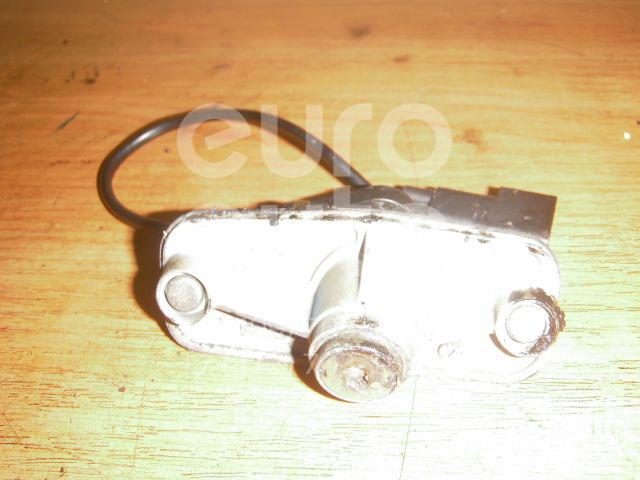 Вставка замка багажника для Ford Mondeo III 2000-2007 - Фото №1