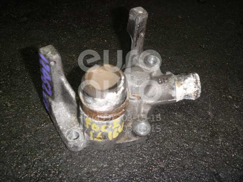 Фланец двигателя системы охлаждения для Ford Focus I 1998-2005;Focus II 2005-2008;Fiesta 1995-2000;Fusion 2002-2012;C-MAX 2003-2011;Fiesta 2001-2008;Mondeo IV 2007-2015;Focus II 2008-2011;Fiesta 2008>;Focus III 2011>;C-MAX 2011>;EcoSport 2013> - Фото №1