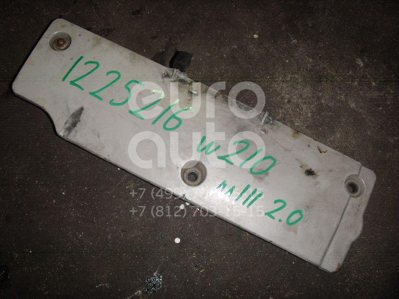 Крышка головки блока (клапанная) для Mercedes Benz W210 E-Klasse 2000-2002;W202 1993-2000;W210 E-Klasse 1995-2000;C208 CLK coupe 1997-2002 - Фото №1