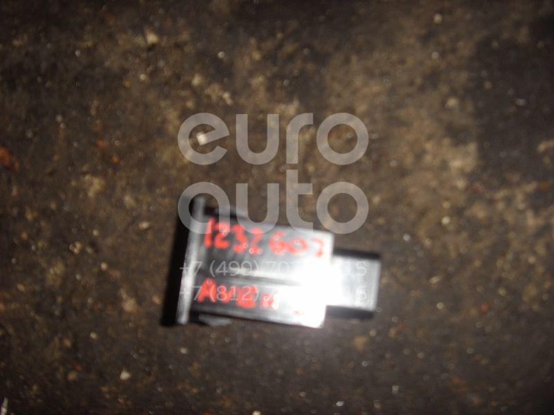 Кнопка открывания лючка бензобака для Toyota Avensis II 2003-2008 - Фото №1
