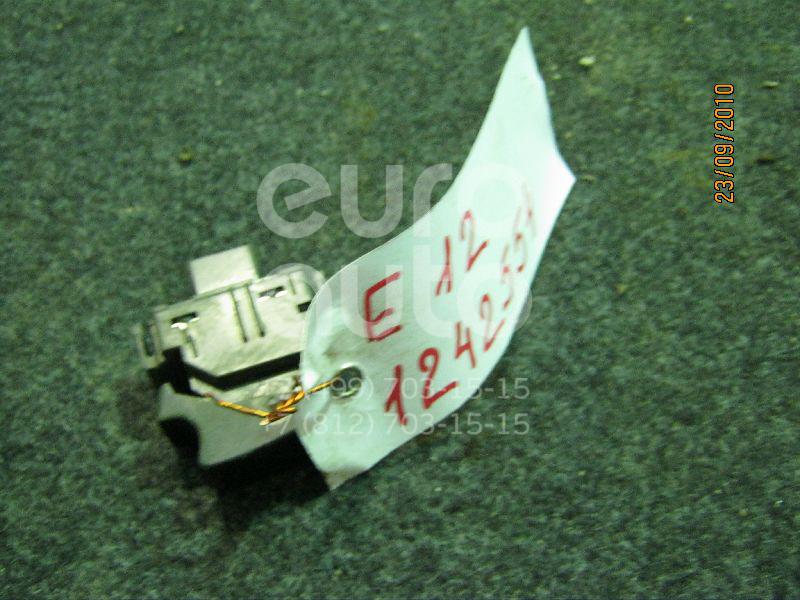 Кнопка стеклоподъемника для Toyota Corolla E12 2001-2007 - Фото №1