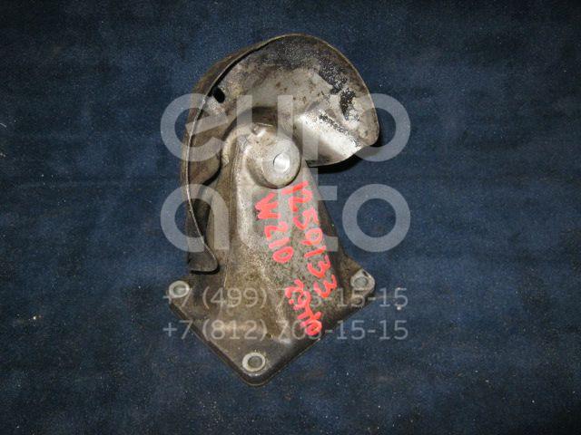 Кронштейн двигателя правый для Mercedes Benz W210 E-Klasse 1995-2000;W202 1993-2000;C208 CLK coupe 1997-2002;W210 E-Klasse 2000-2002 - Фото №1