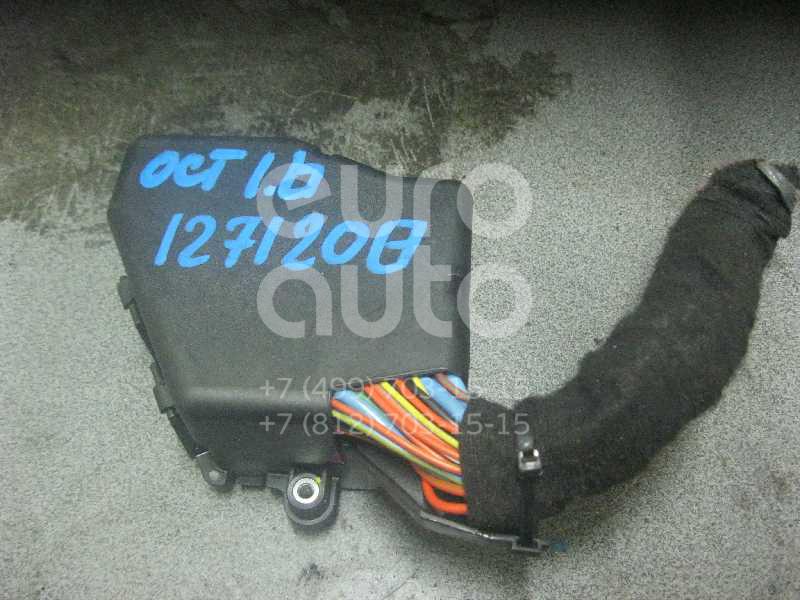 Блок предохранителей для Skoda Octavia 1997-2000 - Фото №1