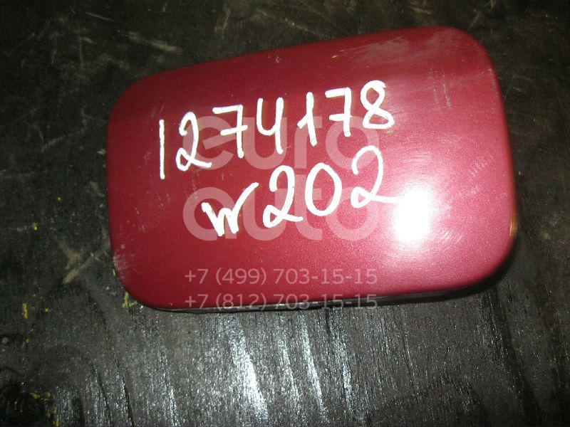 Лючок бензобака для Mercedes Benz W202 1993-2000 - Фото №1