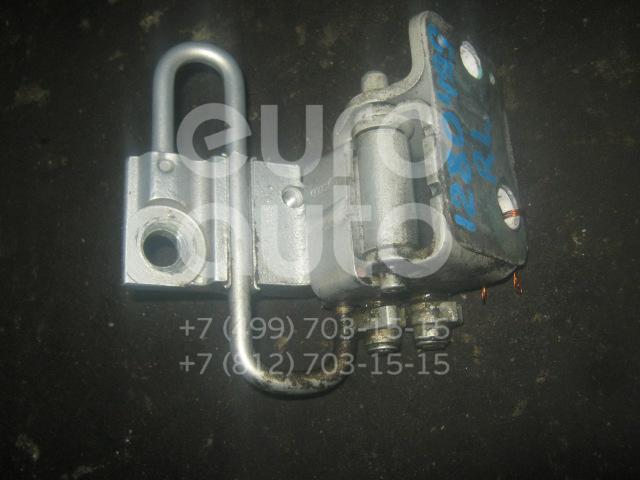 Петля двери задней левой нижняя для VW,Seat Golf IV/Bora 1997-2005;Toledo II 1999-2006 - Фото №1