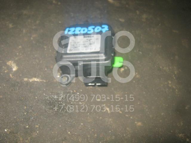 Моторчик заслонки отопителя для VW,Audi,Skoda,Seat Golf IV/Bora 1997-2005;A3 (8L1) 1996-2003;TT(8N) 1998-2006;Octavia (A4 1U-) 2000-2011;Toledo II 1999-2006;Octavia 1997-2000;New Beetle 1998-2010;Lupo 1998-2005;Polo 2001-2009 - Фото №1