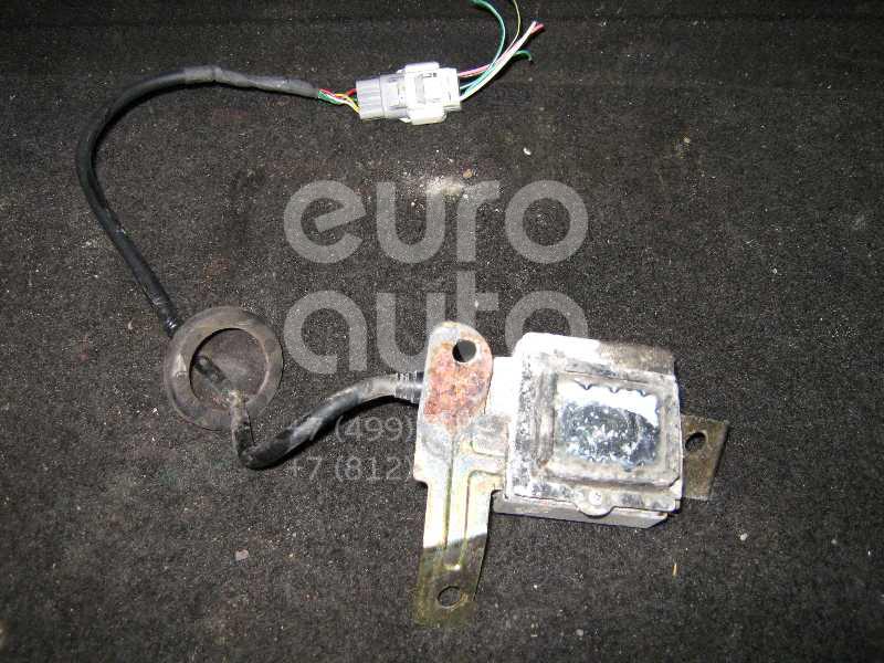 Камера заднего вида для Mitsubishi Pajero/Montero III (V6, V7) 2000-2006 - Фото №1