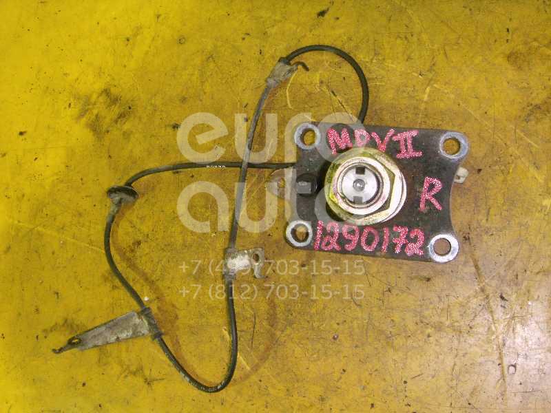 Цапфа (п.з.к.) для Mazda MPV II (LW) 1999-2006 - Фото №1