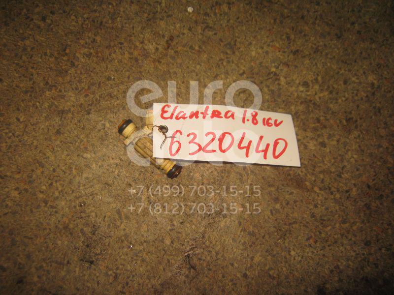 Форсунка инжекторная электрическая для Hyundai,Kia Elantra 2000-2005;Matrix 2001-2010;Coupe (GK) 2002-2009;Tucson 2004-2010;Sportage 2004-2010;Trajet 2000-2009;Santa Fe (CM) 2006-2012;Grandeur (IV) 2005-2010;i30 2007-2012 - Фото №1