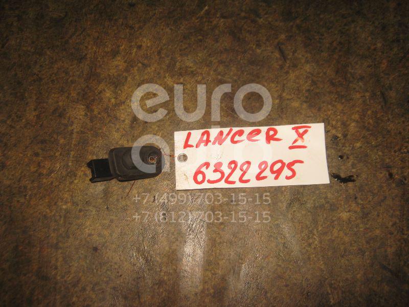 Выключатель концевой для Mitsubishi Lancer (CX,CY) 2007>;Outlander (CU) 2003-2008;L200 (K6,K7) 1996-2006;Lancer (CS/Classic) 2003-2008;Outlander XL (CW) 2006-2012;L200 (KB) 2006-2016;Pajero/Montero Sport (KH) 2008-2015 - Фото №1