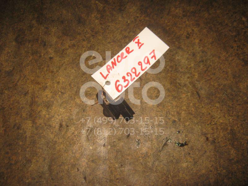 Выключатель концевой для Mitsubishi Lancer (CX,CY) 2007>;Outlander (CU) 2003-2008;L200 (K6,K7) 1996-2006;Lancer (CS/Classic) 2003-2008;Outlander XL (CW) 2006-2012;L200 (KB) 2006-2016;Pajero/Montero Sport (KH) 2008-2015 - Фото №1