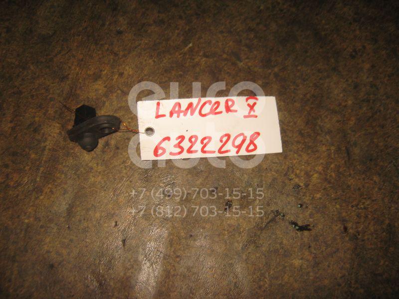 Выключатель концевой для Mitsubishi Lancer (CX,CY) 2007>;Outlander (CU) 2001-2008;L200 (K6,K7) 1996-2006;Lancer (CS/Classic) 2003-2008;Outlander XL (CW) 2006-2012;L200 (KB) 2006-2016;Pajero/Montero Sport (KH) 2008-2015 - Фото №1