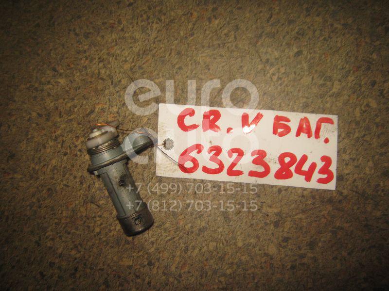 Вставка замка багажника для Honda CR-V 1996-2002 - Фото №1