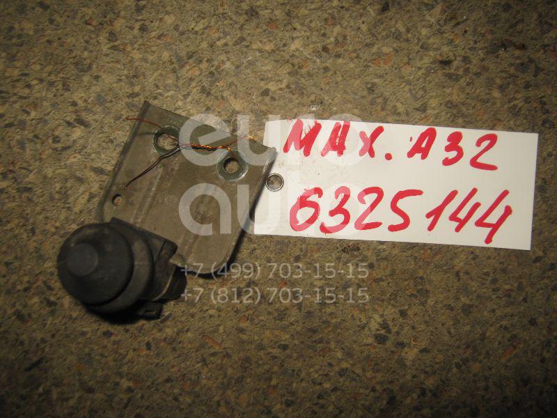 Выключатель концевой для Nissan Maxima (A32) 1994-2000 - Фото №1