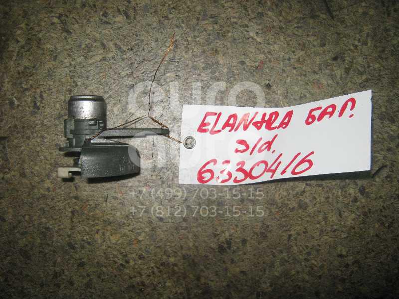 Вставка замка багажника для Hyundai Elantra 2000-2006 - Фото №1