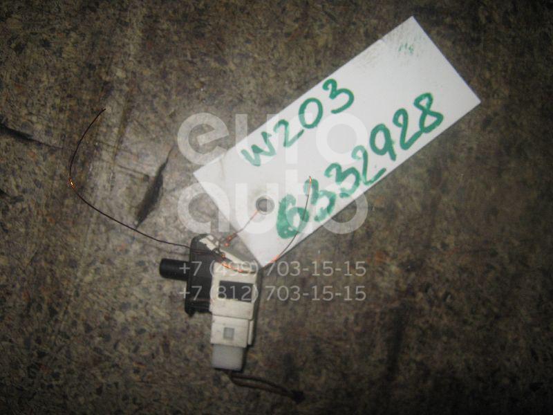 Выключатель концевой для Mercedes Benz W203 2000-2006;A140/160 W168 1997-2004;W202 1993-2000;W220 1998-2005;W210 E-Klasse 1995-2000;C208 CLK coupe 1997-2002;R170 SLK 1996-2004;W215 CL coupe 1999-2006;R230 SL 2001-2012;C209 CLK coupe 2002-2010 - Фото №1
