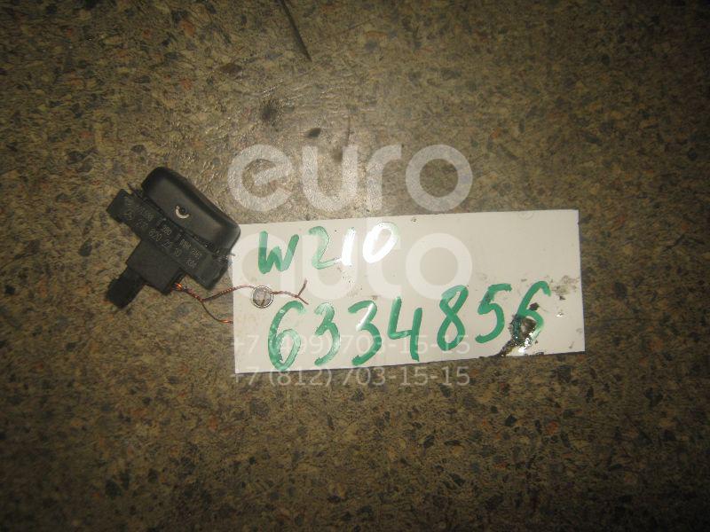 Кнопка омывателя фар для Mercedes Benz W210 E-Klasse 2000-2002;W210 E-Klasse 1995-2000;C208 CLK coupe 1997-2002 - Фото №1