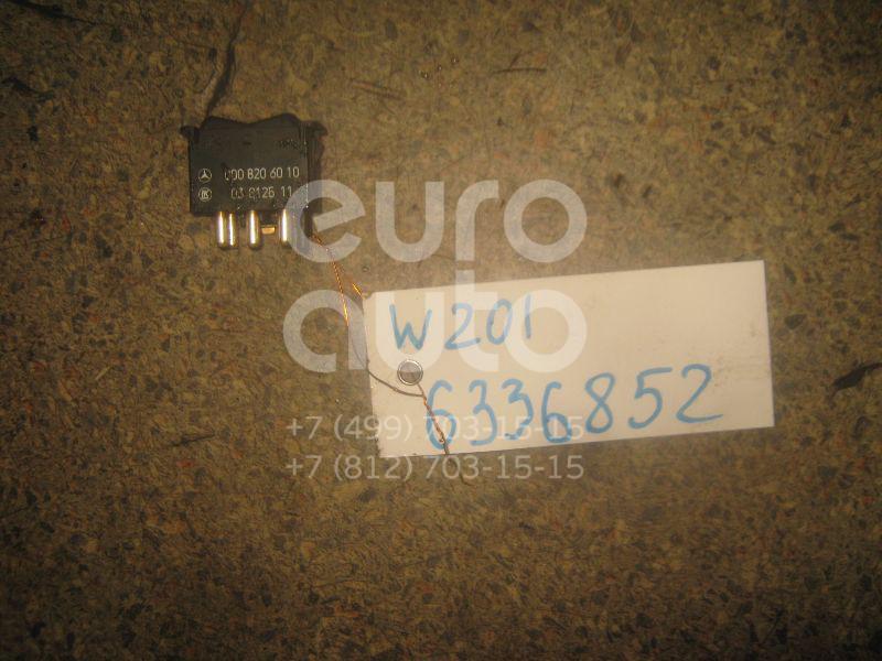 Кнопка обогрева заднего стекла для Mercedes Benz W201 1982-1993;W124 1984-1993;W126 1979-1991 - Фото №1