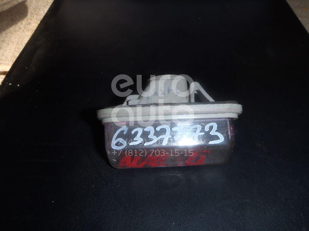 Фонарь подсветки номера для Toyota Avensis II 2003-2008 - Фото №1