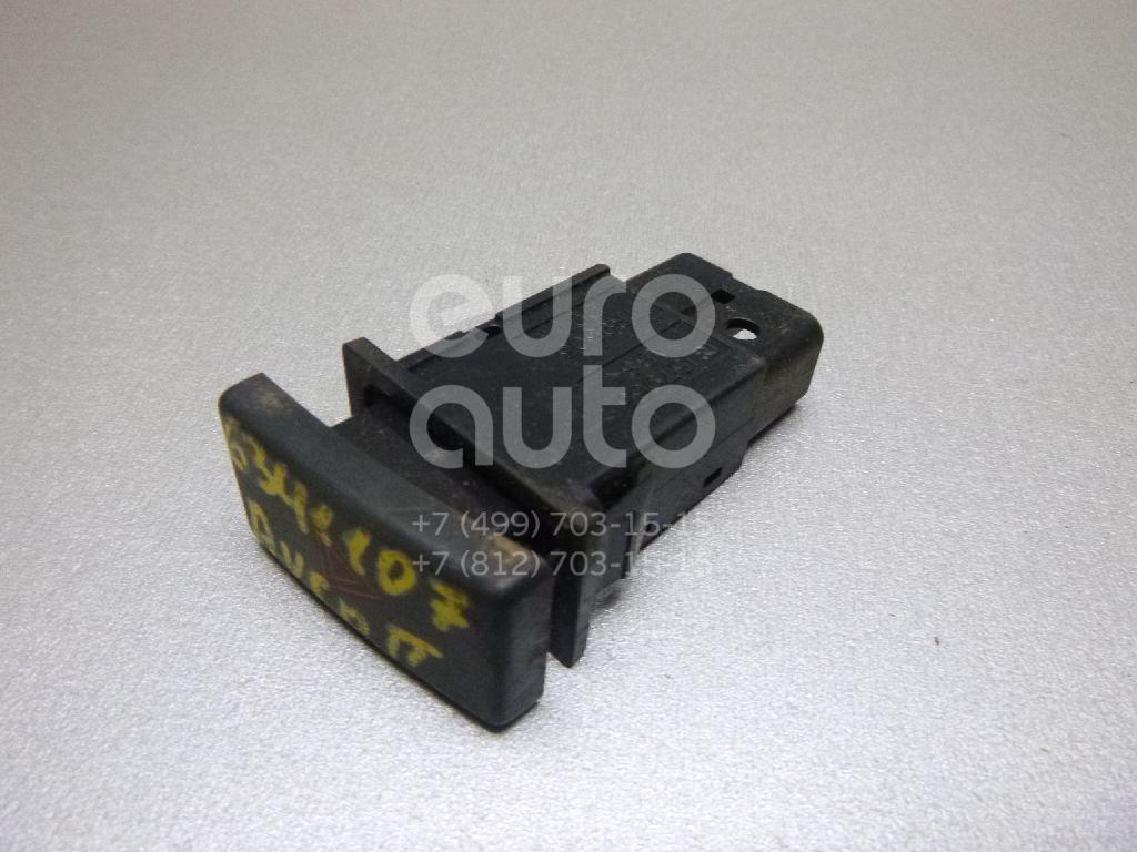 Кнопка аварийной сигнализации для Toyota Avensis II 2003-2008 - Фото №1