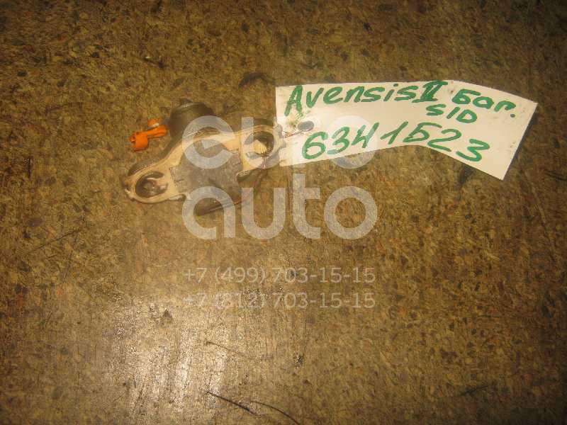 Вставка замка багажника для Toyota Avensis II 2003-2008 - Фото №1