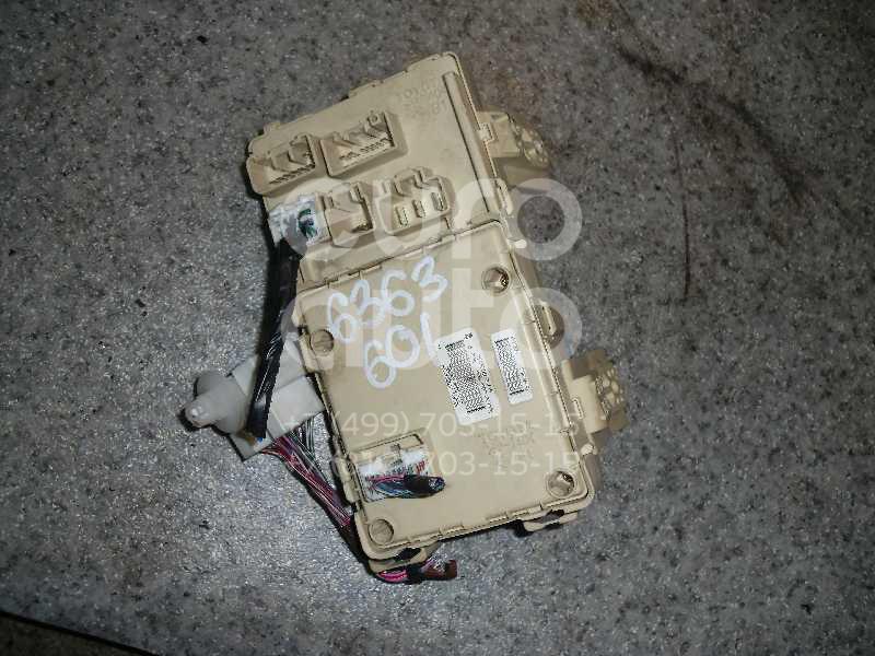 Блок предохранителей для Toyota Avensis II 2003-2008 - Фото №1