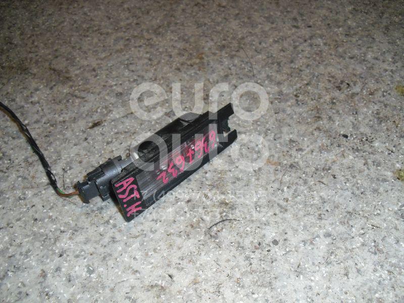 Фонарь подсветки номера для Opel Astra H / Family 2004-2015;Vectra C 2002-2008;Corsa D 2006-2015 - Фото №1