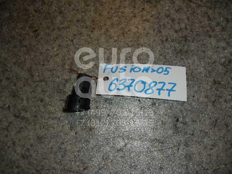Кнопка открывания багажника для Ford Fusion 2002-2012;Fiesta 2001-2008 - Фото №1