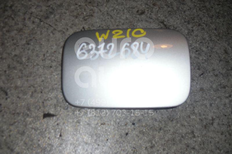 Лючок бензобака для Mercedes Benz W210 E-Klasse 2000-2002;W210 E-Klasse 1995-2000 - Фото №1