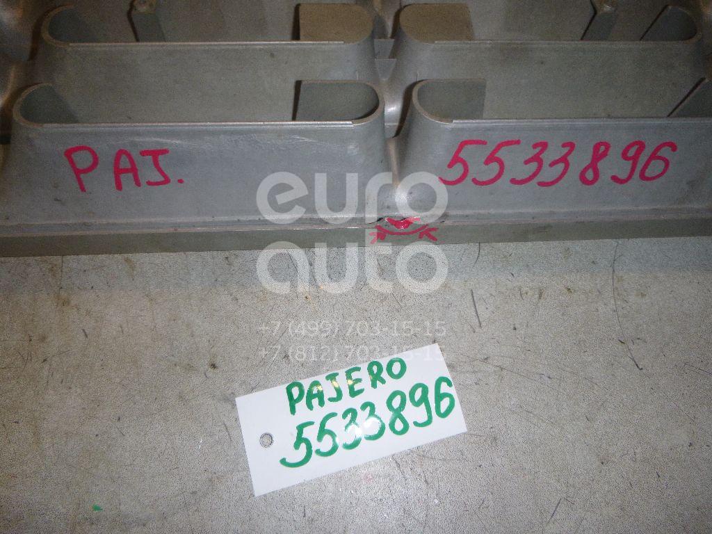 Решетка радиатора для Mitsubishi Pajero/Montero II (V1, V2, V3, V4) 1997-2001 - Фото №1