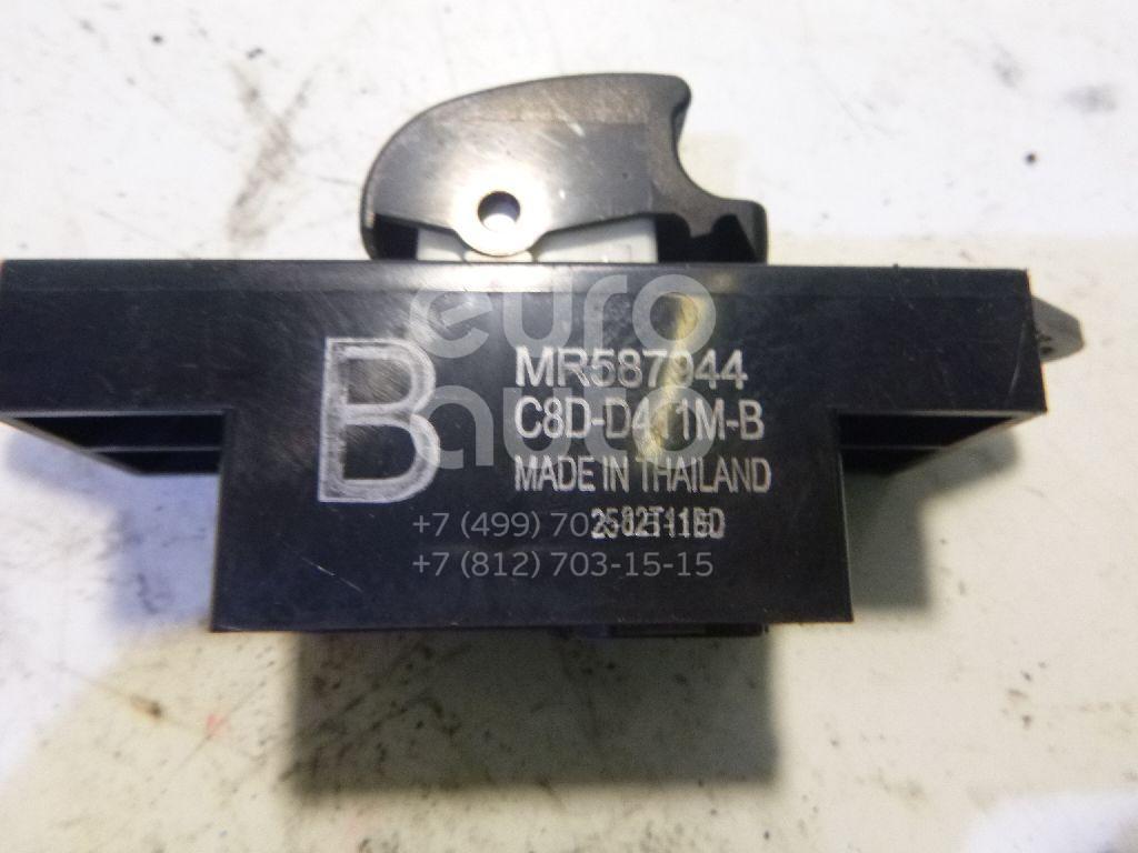 Кнопка стеклоподъемника для Mitsubishi ASX 2010-2016;Colt (Z3) 2003-2012;Pajero/Montero III (V6, V7) 2000-2006;Lancer (CS/Classic) 2003-2008;Lancer (CX,CY) 2007>;Pajero/Montero IV (V8, V9) 2007>;Outlander XL (CW) 2006-2012 - Фото №1