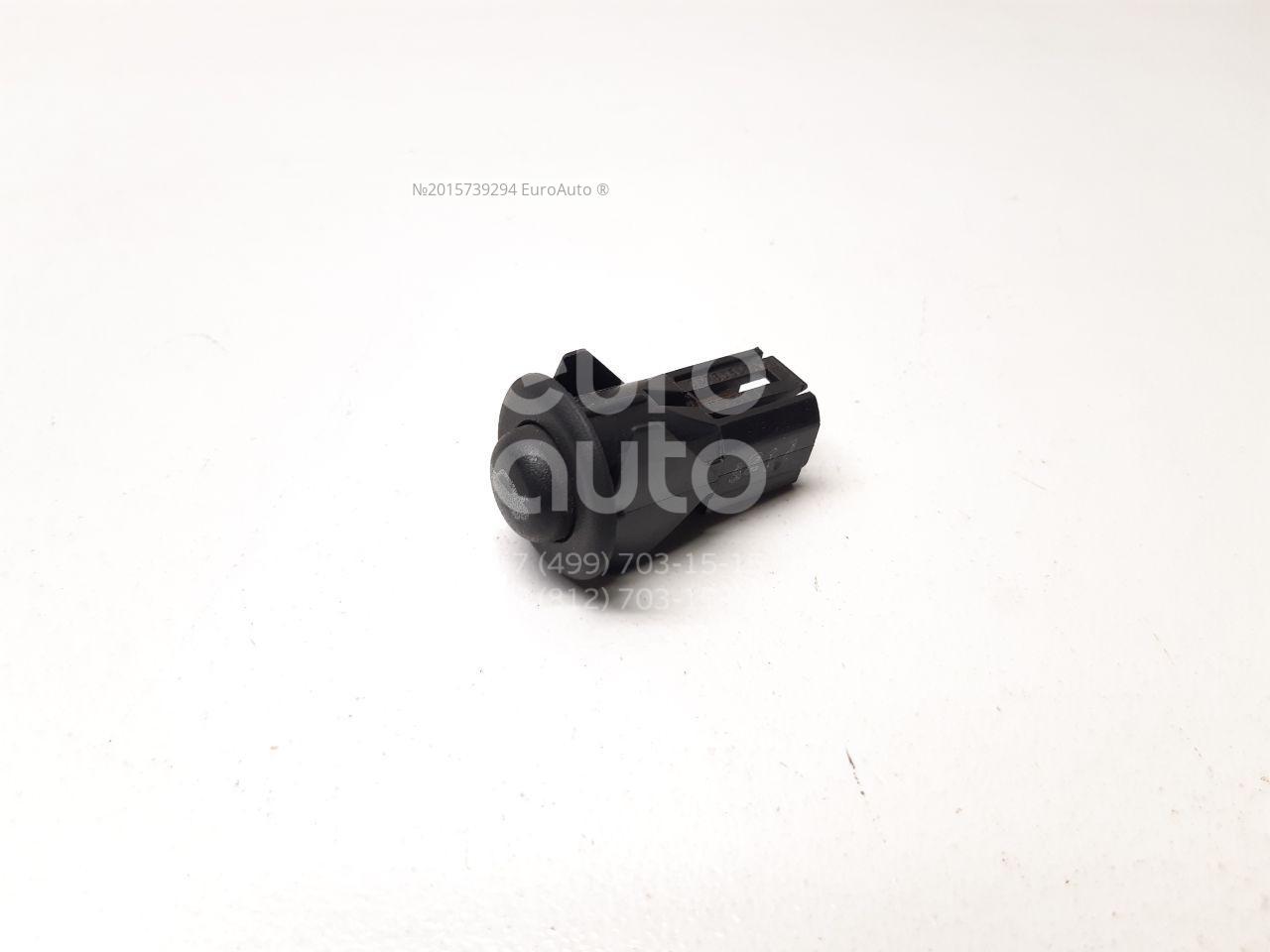 Кнопка открывания багажника для Chrysler,Dodge Sebring/Dodge Stratus 2001-2007;Intrepid 1998-2004;300M 1998-2004;Neon 1999-2005;PT Cruiser 2000-2010;300C 2004-2010;Sebring 2006-2010 - Фото №1
