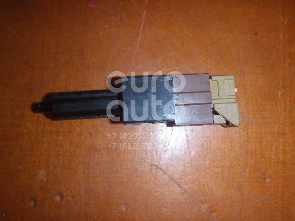 Датчик включения стопсигнала для Nissan,Infiniti Navara (D40) 2005-2015;Almera Tino 2000-2006;Murano (Z50) 2004-2008;Pathfinder (R51) 2005-2014;FX (S50) 2003-2007;Almera N16 2000-2006;Maxima (A33) 2000-2005;Primera P12E 2002-2007 - Фото №1