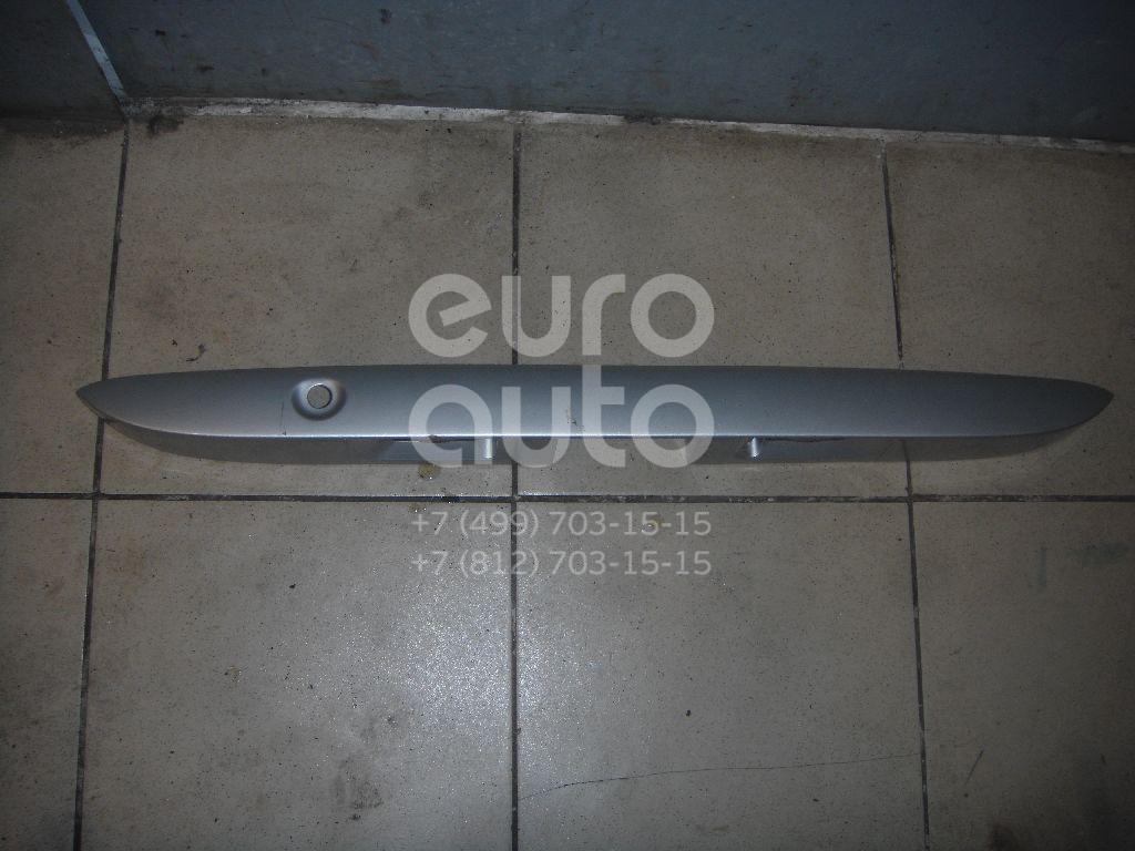 Накладка двери багажника для Mercedes Benz VANEO W414 2001-2006 - Фото №1