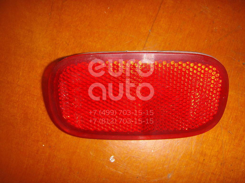 Отражатель задний для Toyota RAV 4 1994-2000;Picnic (XM10) 1996-2001;RAV 4 2000-2005;Matrix 2008-2014 - Фото №1