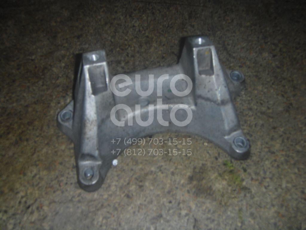 Кронштейн КПП для Mercedes Benz W219 CLS 2004-2010;G-Class W463 1989>;R230 SL 2001-2012;W203 2000-2006;C209 CLK coupe 2002-2010;W221 2005-2013;W164 M-Klasse (ML) 2005-2011;W211 E-Klasse 2002-2009;W204 2007-2015;R171 SLK 2004-2011 - Фото №1