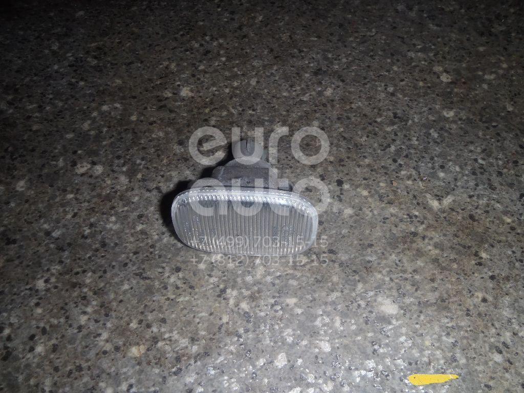 Повторитель на крыло белый для Toyota Corolla E12 2001-2006 - Фото №1