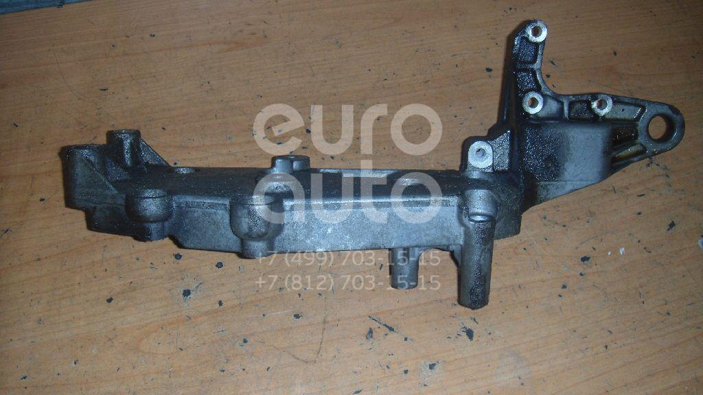 Кронштейн генератора для Volvo S40 1998-2001;XC90 2002-2015;S70 1997-2001;S40 2001-2003;V40 2001-2004;V70 1997-2001;V70 2001-2006;XC70 Cross Country 2000-2006;S80 1998-2006;C70 1997-2002;S60 2000-2009 - Фото №1