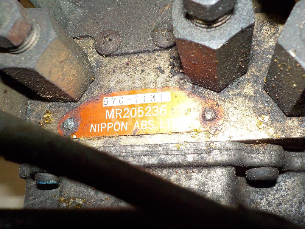 Блок ABS (насос) для Mitsubishi Space Runner (N1,N2) 1991-1999;Space Wagon (N3,N4) 1991-2000 - Фото №1